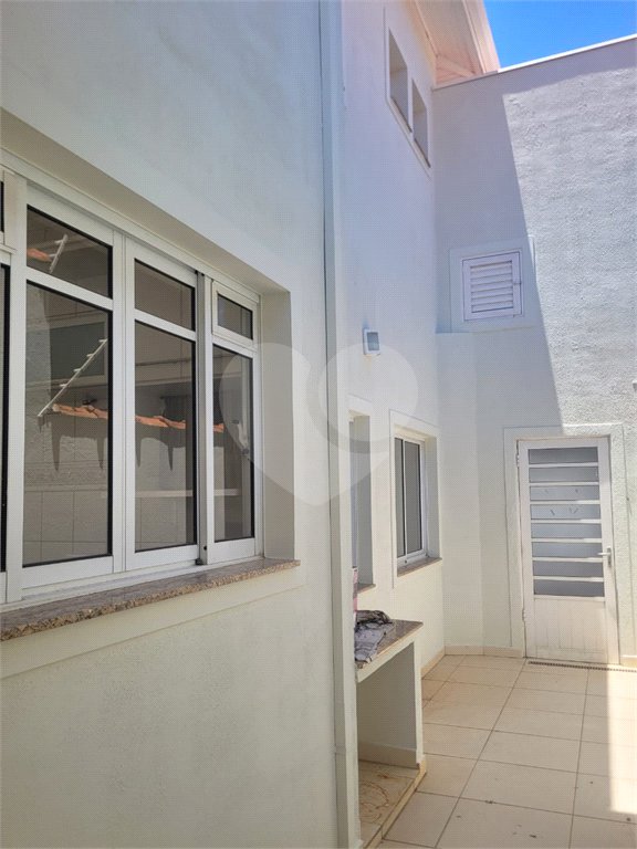 Sobrado à venda com 3 suítes em Jardim Regente, Indaiatuba, SP