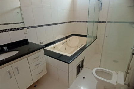 Casa à venda com 4 quartos, sendo 1 suíte, no condomínio Villa Real Ribeirao Preto, Ribeirão Preto - SP