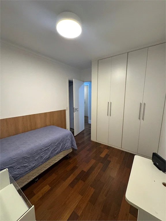 Apartamento à venda com 3 suítes em Vila Suzana, São Paulo, SP