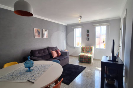 Casa à venda com 3 quartos, sendo 1 suíte, no condomínio Smallville, São Paulo - SP
