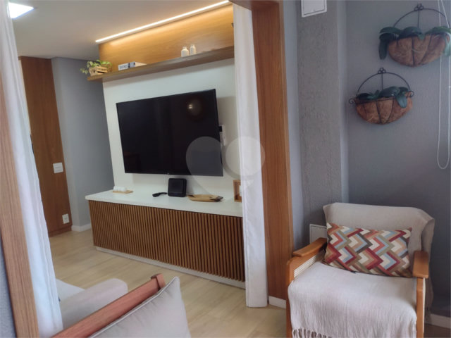 Apartamento à venda com 3 quartos, sendo 1 suíte,  em Campo Grande, São Paulo, SP