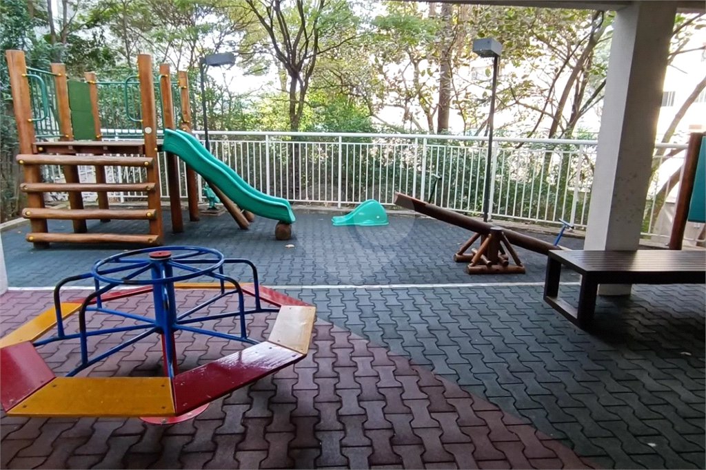 Apartamento à venda com 3 quartos, sendo 1 suíte,  em Jardim Vazani, São Paulo, SP