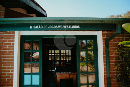 Chácara à venda com 10 quartos, sendo 2 suítes, em Mombaça, São Roque, SP