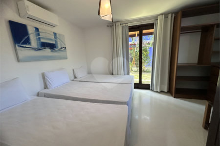 Casa à venda com 4 quartos, sendo 2 suítes, em Praia do Mutá, Porto Seguro, BA