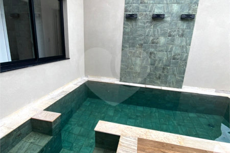 Casa à venda com 3 suítes no condomínio Portal das Tipuanas, Araraquara - SP