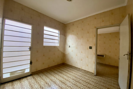 Sobrado à venda com 3 suítes em Campos Elíseos, Ribeirão Preto, SP