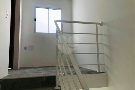 Casa à venda com 2 quartos no condomínio Residencial Turim, Mogi das Cruzes - SP