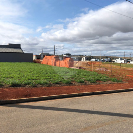 Terreno à venda no condomínio Residencial Golden Ville, Itapetininga - SP