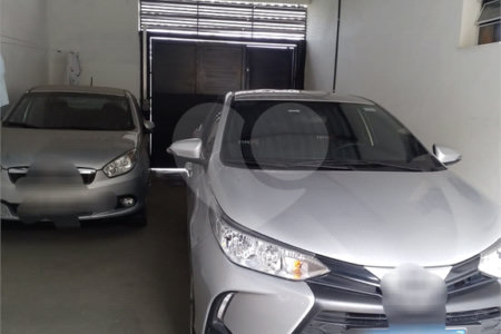 Casa à venda com 2 suítes em Jardim Layr, Mogi das Cruzes, SP
