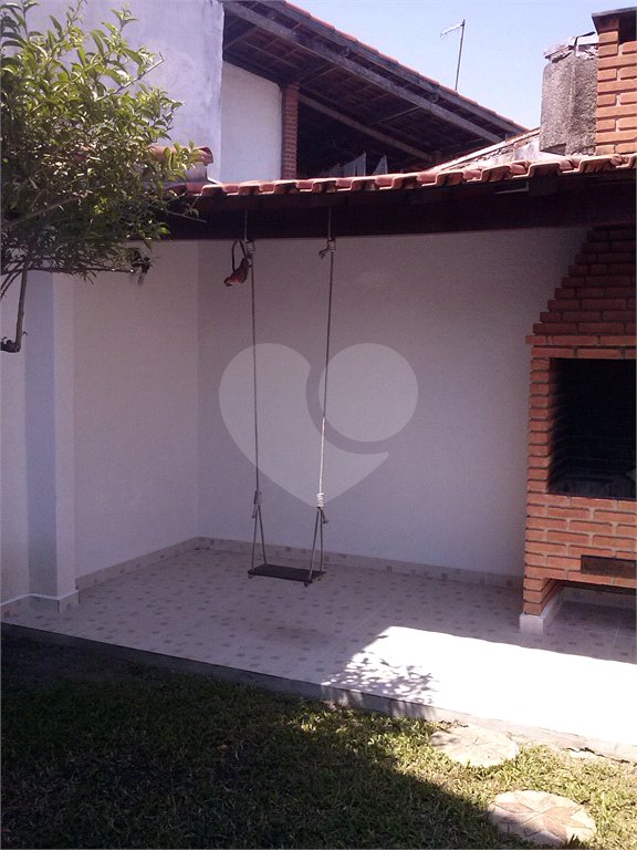 Sobrado à venda com 3 quartos em Jardim Itacolomi, São Paulo, SP