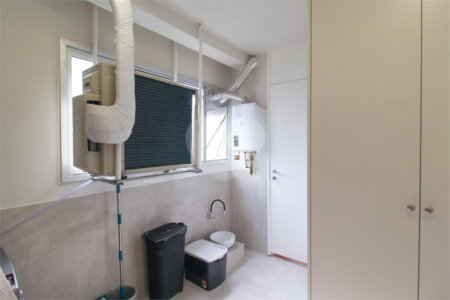 Apartamento à venda com 2 quartos, sendo 1 suíte,  em Vila Olímpia, São Paulo, SP