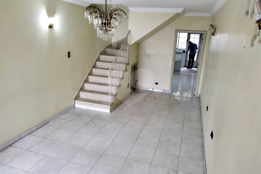 Sobrado à venda com 2 quartos em Santana, São Paulo, SP