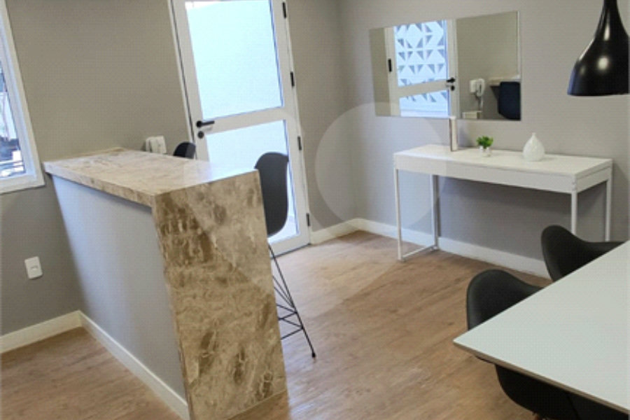 Apartamento à venda com 1 quarto em Campo Limpo, São Paulo, SP