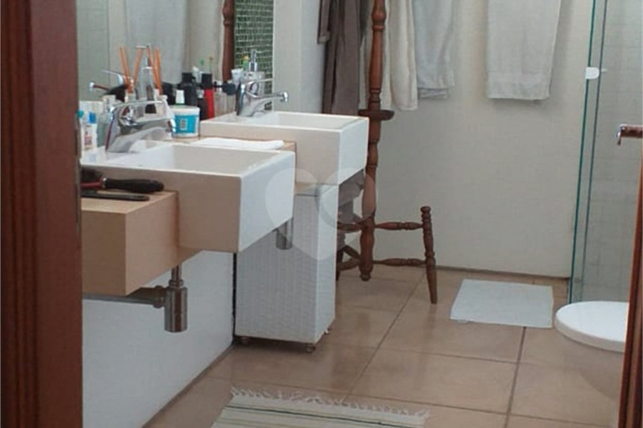 Sobrado à venda com 4 quartos, sendo 3 suítes, em Palmas do Tremembé, São Paulo, SP