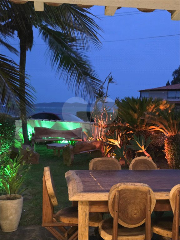 Casa à venda com 5 quartos, sendo 1 suíte,  em Praia Rasa, Armação dos Búzios, RJ