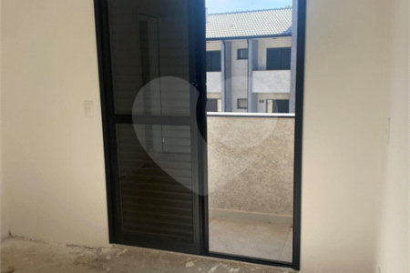 Casa à venda com 2 suítes no condomínio Vila Ilha de Creta, Valinhos - SP