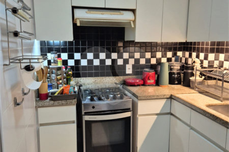 Apartamento à venda com 2 quartos, sendo 1 suíte,  em Copacabana, Rio de Janeiro, RJ