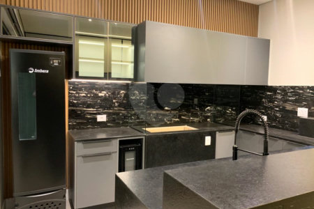 Casa à venda com 3 suítes no condomínio Residencial Granville, Atibaia - SP