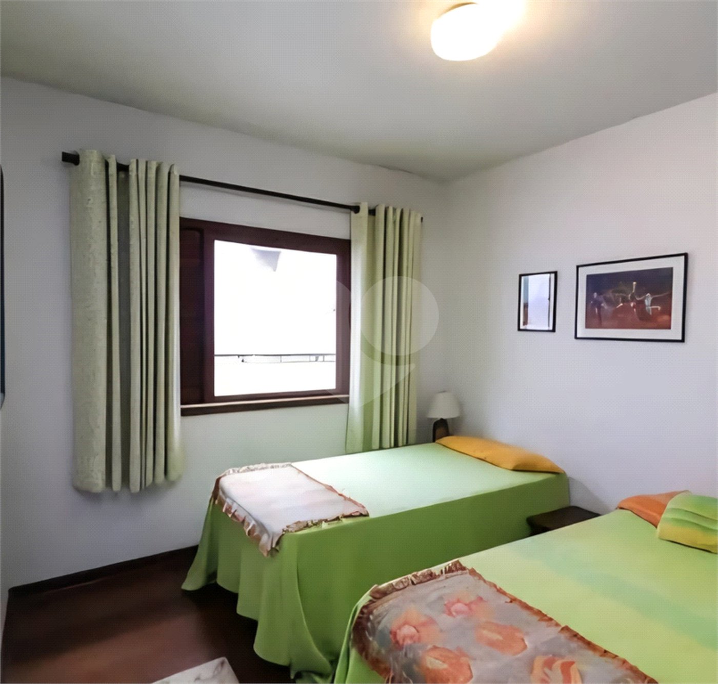 Sobrado à venda com 3 quartos, sendo 1 suíte,  em Vila Universitária, São Paulo, SP
