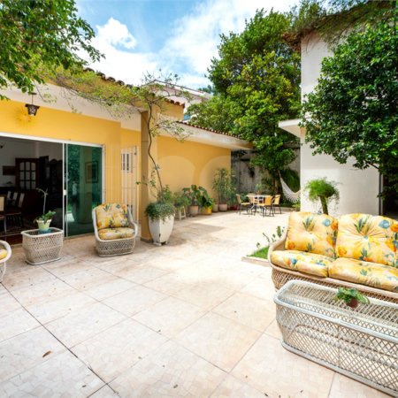 Casa Térrea à venda com 4 quartos, sendo 1 suíte, em Jardim Marajoara, São Paulo, SP