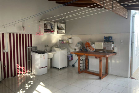 Casa à venda com 2 quartos em Vila Lavínia, Mogi das Cruzes, SP