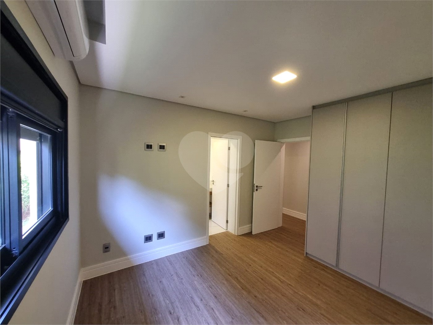 Casa à venda com 4 suítes no condomínio Xapada Park Ytu, Itu - SP