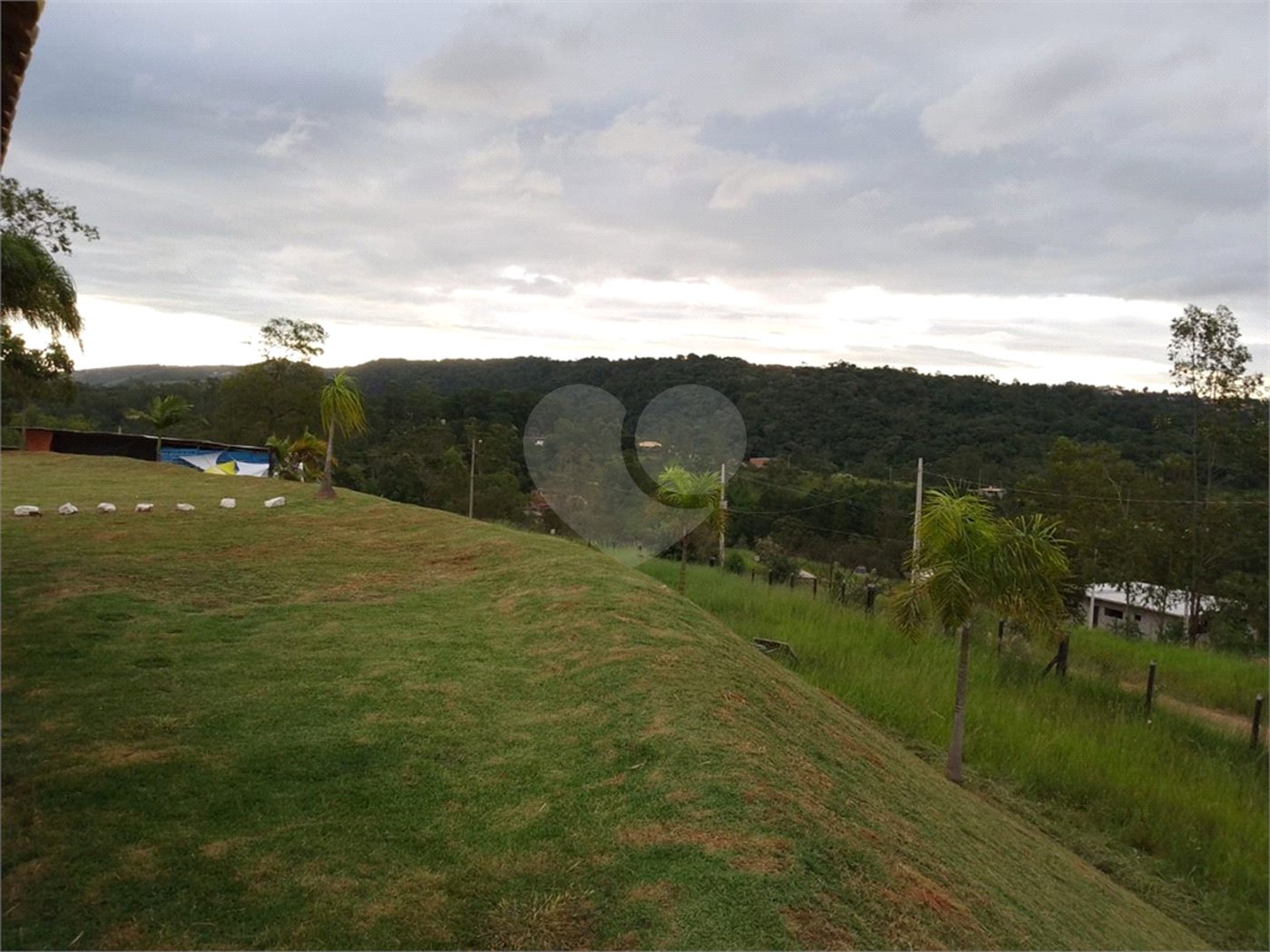 Chácara à venda com 2 quartos em Recanto das Acácias, São Roque, SP