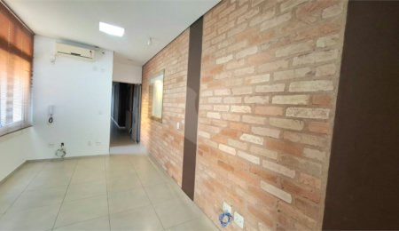 Sobrado à venda com 3 suítes em Vila Hortência, Sorocaba, SP