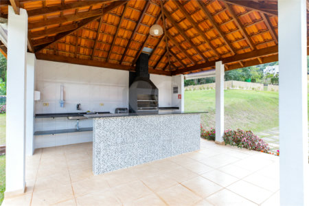 Casa à venda ou para alugar com 5 suítes no condomínio Altos de São Roque, São Roque - SP