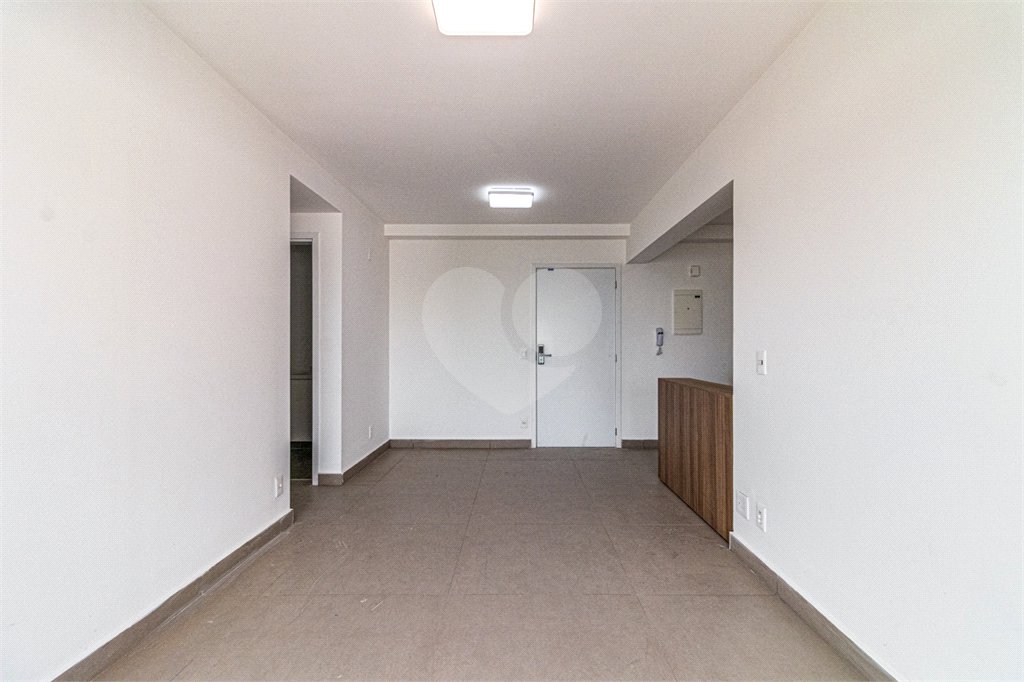 Apartamento à venda com 3 quartos, sendo 1 suíte,  em Vila Anastácio, São Paulo, SP