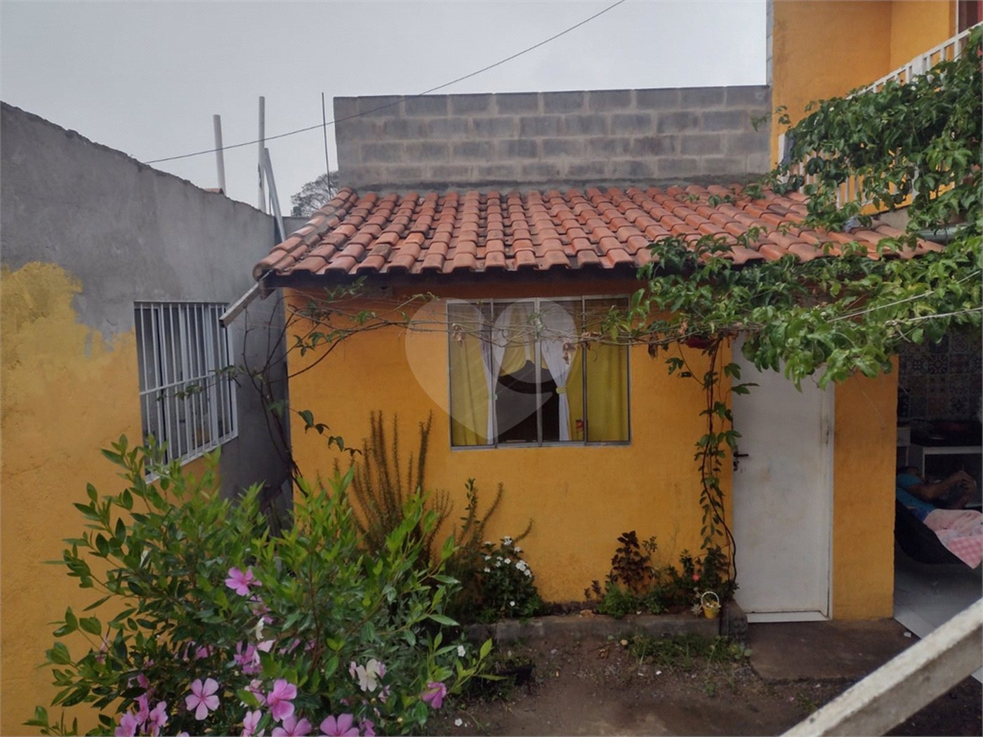 Casa à venda com 2 quartos, sendo 1 suíte,  em Vila São Paulo, Mogi das Cruzes, SP