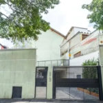 Casa à venda com 3 quartos, sendo 2 suítes, no condomínio Residencial Erika, São Paulo - SP