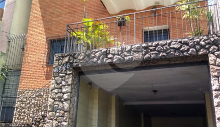 Sobrado à venda com 4 quartos, sendo 1 suíte,  em Santana, São Paulo, SP