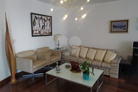 Apartamento à venda com 4 suítes em Jardim Marajoara, São Paulo, SP