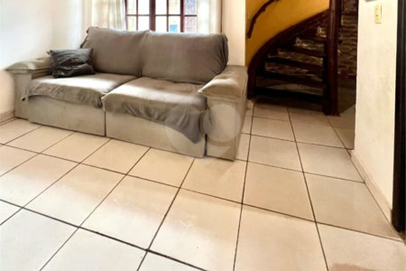 Sobrado à venda com 3 quartos em Conjunto Habitacional Júlio de Mesquita Filho, Sorocaba, SP