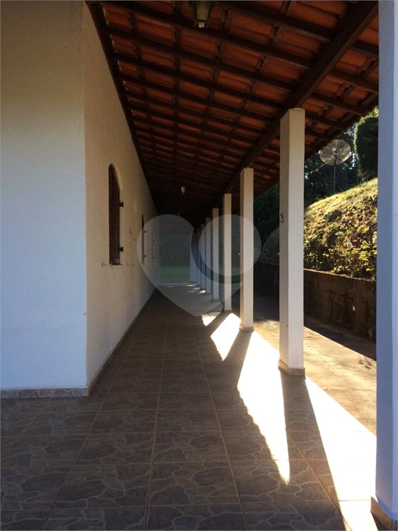 Chácara à venda com 8 quartos, sendo 3 suítes, no Centro, Bom Jesus dos Perdões, SP