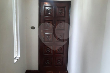 Casa Térrea à venda com 3 quartos, sendo 2 suítes,  em Jardim Marajoara, São Paulo, SP