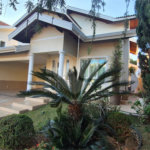 Casa para alugar com 3 quartos, sendo 1 suíte, no condomínio Recanto dos Paturis, Vinhedo - SP
