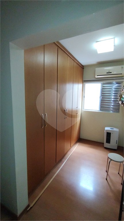 Sobrado à venda com 3 quartos, sendo 1 suíte, em Parque São Domingos, São Paulo, SP