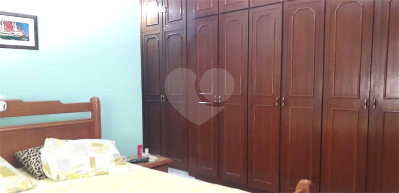 Casa à venda com 4 quartos, sendo 2 suítes, no condomínio Gleba II, Mairiporã - SP