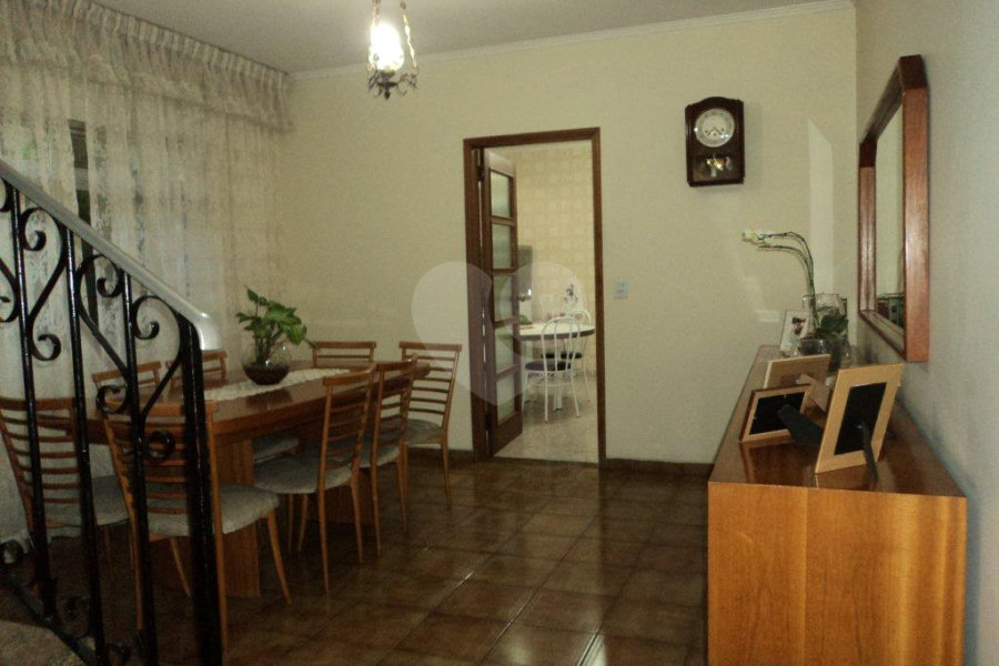 Casa à venda com 3 quartos, sendo 1 suíte, em Butantã, São Paulo, SP