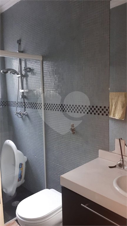 Casa à venda com 4 quartos, sendo 2 suítes, no condomínio Cond Residencial Villagio da Serra, São Paulo - SP