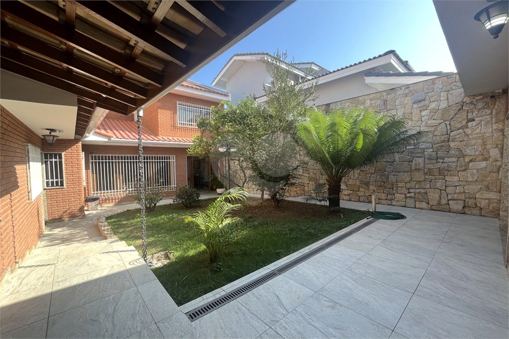 Casa à venda com 4 quartos, sendo 3 suítes, em Vila Guilherme, São Paulo, SP