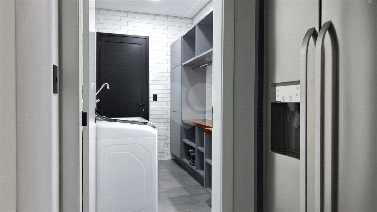 Casa à venda com 4 suítes no condomínio Alphaville Dom Pedro 3, Campinas - SP