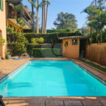 Casa à venda com 5 quartos, sendo 2 suítes,  em Jardim Morumbi, São Paulo, SP