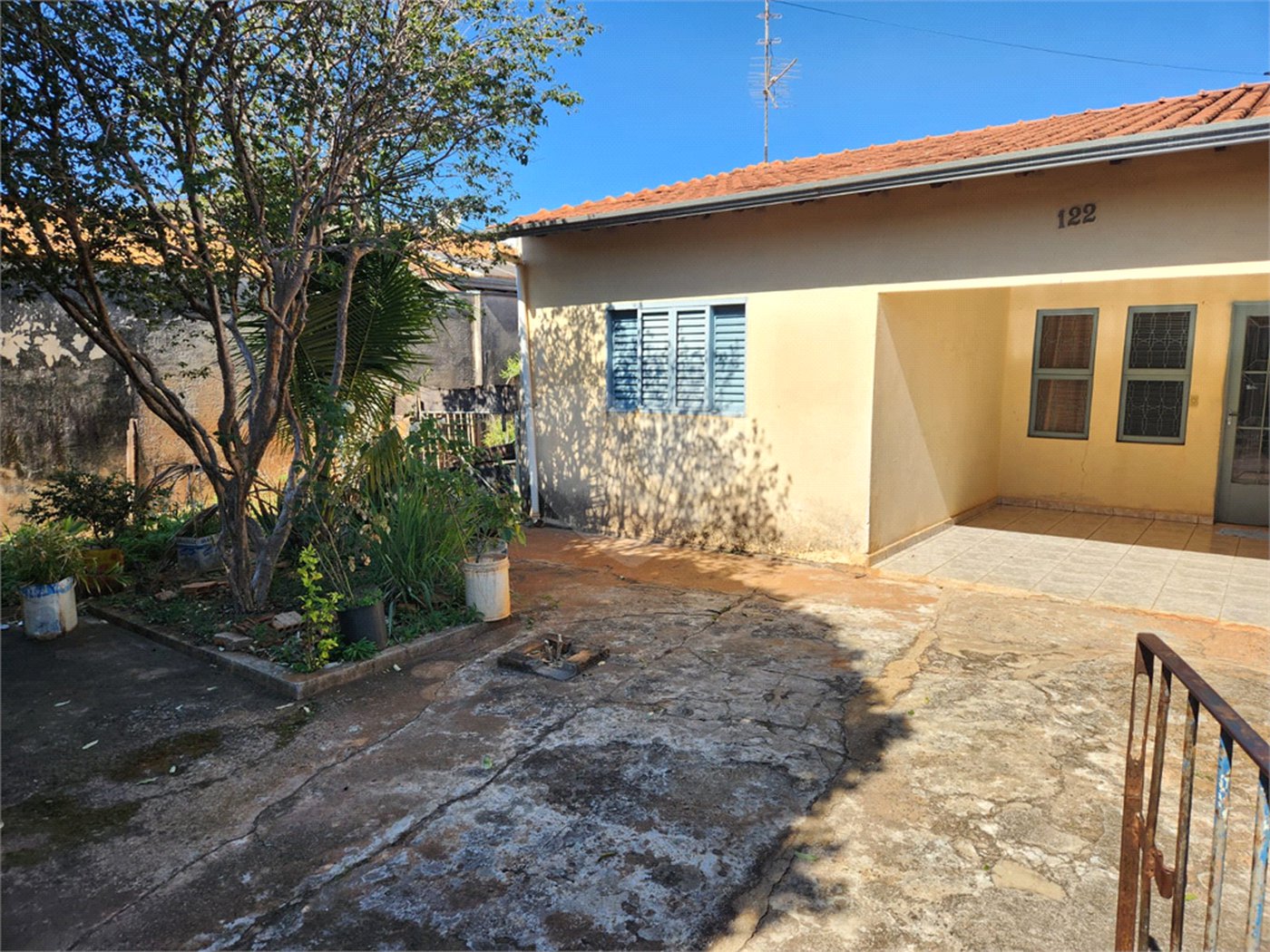 Casa à venda com 2 quartos em Jardim Brasil (vila Xavier), Araraquara, SP