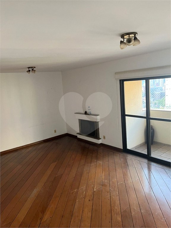 Apartamento à venda com 4 suítes em Vila Uberabinha, São Paulo, SP