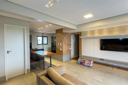 Apartamento à venda com 3 quartos, sendo 1 suíte, em Chácara Santo Antônio, São Paulo, SP