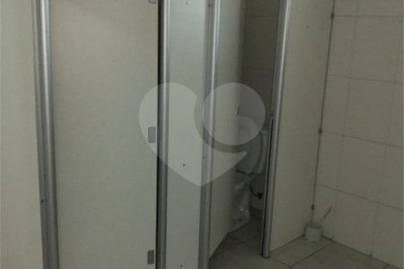 Salão para alugar em Cocaia, Guarulhos, SP