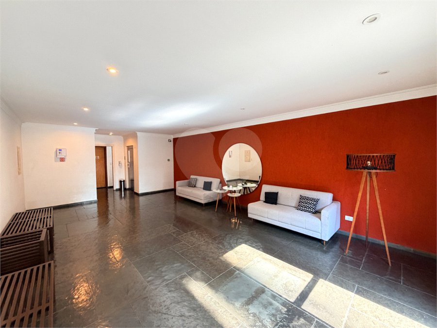 Apartamento à venda com 3 quartos, sendo 1 suíte, em Alto da Boa Vista, São Paulo, SP
